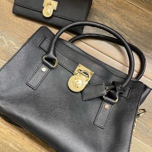 Michael Kors Hamilton bag and wallet
